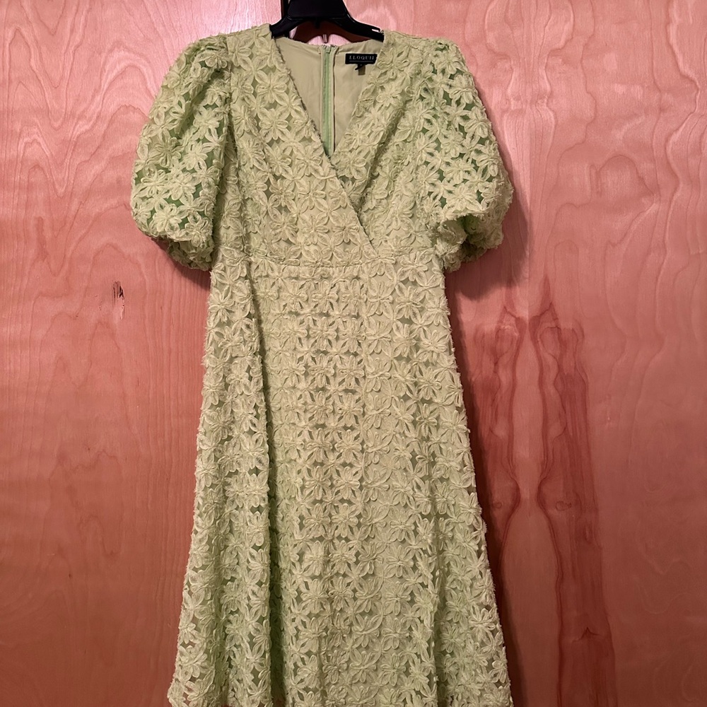 Eloquii Green Puff Sleeve V-neck Midi Dress
